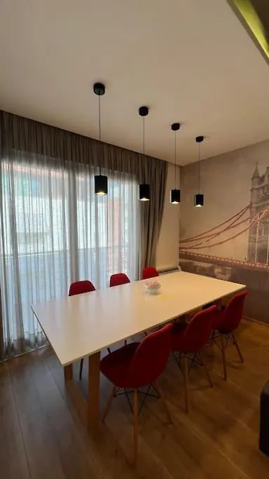 The Nest Inn Тирана Апартаменты