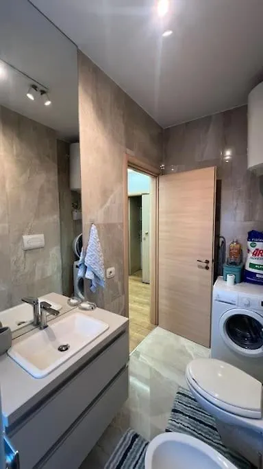 Апартаменты The Nest Inn Тирана Албания